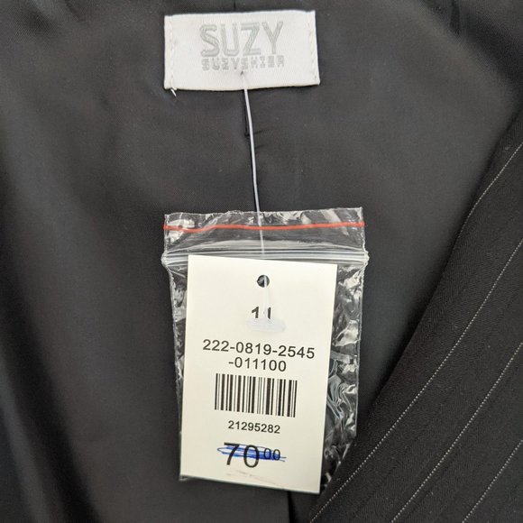 NWT Suzy Shier Black Pinstripe Blazer - Picture 8 of 10